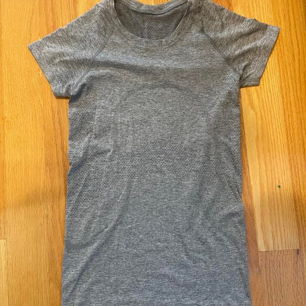 Grey Lululemon Swiftly Tech